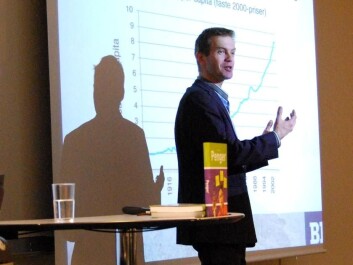 Professor Erling Røed Larsen thinks we should get better at thinking in terms of hours, rather than in kroner, when considering how to run the Norwegian economy in years to come. (Photo: Hanne Jakobsen) Professor Erling Røed Larsen thinks we should get better at thinking in terms of hours, rather than in kroner, when considering how to run the Norwegian economy in years to come. (Photo: Hanne Jakobsen)