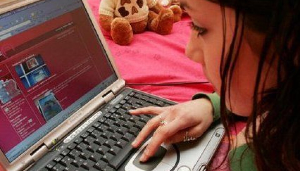 The addiction to internet is growing, according to Professor Jan Erik Karlsen. (Photo: Colourbox)