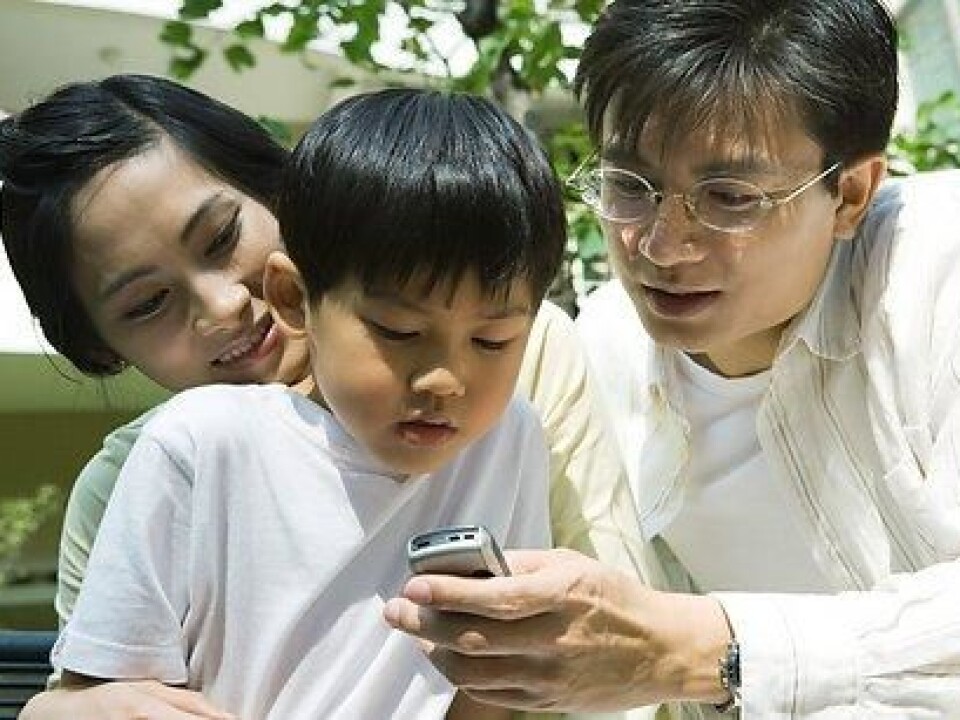 “Speaking” with a mobile phone is already commonplace for many people. (Photo: Colourbox)