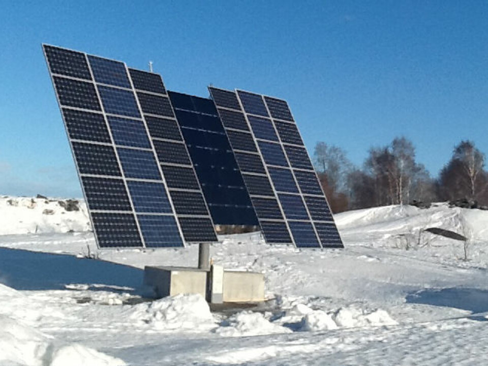 The solar cell park in Piteå is located in one of the sunniest regions of Sweden, along the Bay of Bothnia. The facilities are run by PiteEnergi, in cooperation with the Norwegian research institute NORUT. Results show that sun-tracking hardware in the north can compete with solar facilities in Germany, where solar energy is much more in focus. (Photo: PiteEnergi)