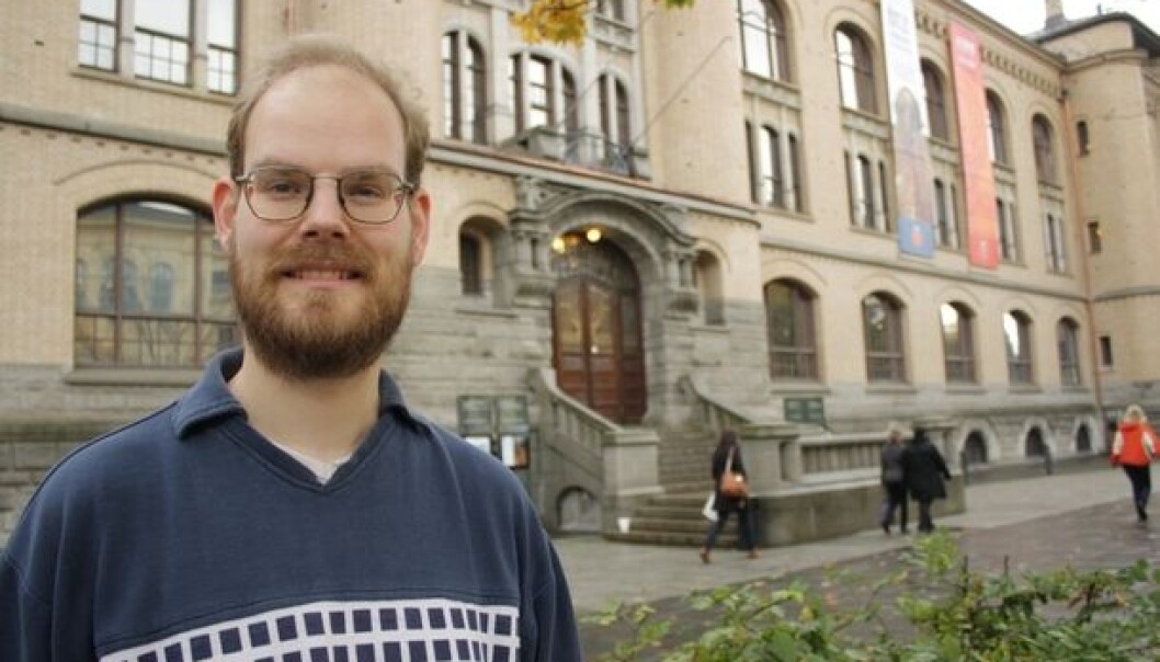Mikkel Christensen researches better ways for preserving old wood. (Photo: Ida Korneliussen) Mikkel Christensen researches better ways for preserving old wood. (Photo: Ida Korneliussen)