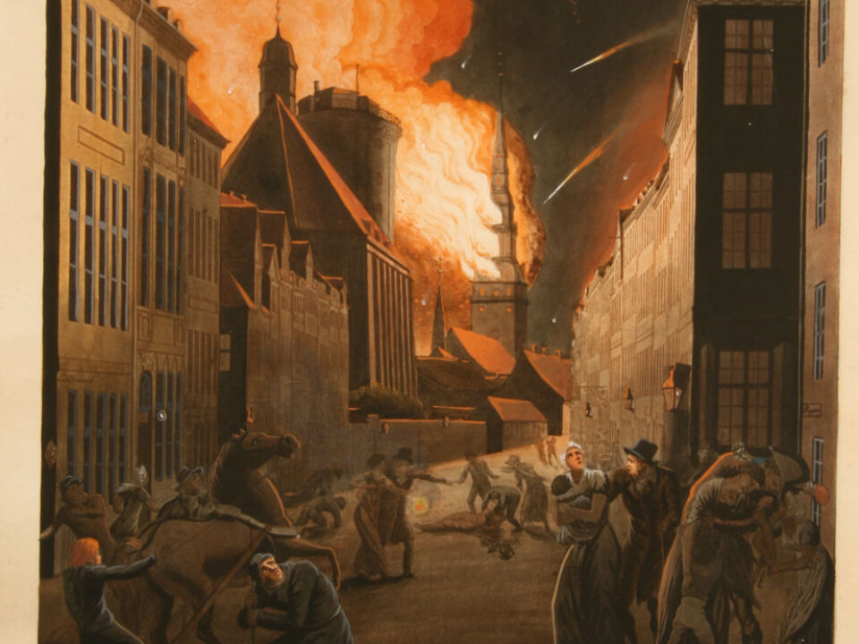 Copenhagen on fire, painted by Christoffer Wilhelm Eckersberg. When the Napoleonic Wars ended, Norway declared independence on 17 May 1814. (Painting of Eckersberg)