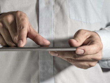A tablet is fun, but your experience, with your fingers gliding along smooth glass, is less tactile than a book. Research suggests that reading text on a tablet can lessen how much you understand. (Photo: Colourbox) A tablet is fun, but your experience, with your fingers gliding along smooth glass, is less tactile than a book. Research suggests that reading text on a tablet can lessen how much you understand. (Photo: Colourbox)