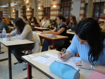 Both Ingunn Skre and Catharina Wang emphasise that the need to do well in school and get good grades are important causes of stress and psychological problems among young people. (Photo: Colourbox) Both Ingunn Skre and Catharina Wang emphasise that the need to do well in school and get good grades are important causes of stress and psychological problems among young people. (Photo: Colourbox)