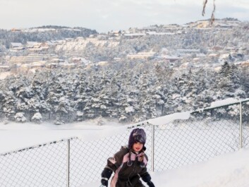 Colder winters give more snow, but Norwegian kids are not unhappy. (Photo: Colourbox) Colder winters give more snow, but Norwegian kids are not unhappy. (Photo: Colourbox)