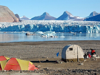 Field work on Svalbard (Photo: Anne Chapuis) Field work on Svalbard (Photo: Anne Chapuis)