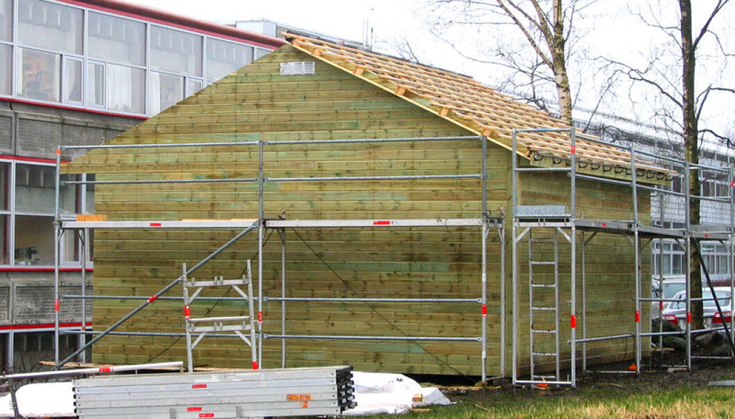 The climate house in Stavanger is used to simulate a controlled outdoor climate. (Photo: Jan Kåre Bording, University of Stavanger) The climate house in Stavanger is used to simulate a controlled outdoor climate. (Photo: Jan Kåre Bording, University of Stavanger)