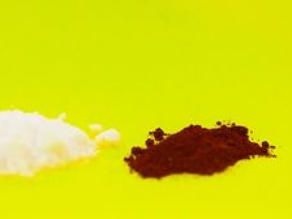SINTEF and NTNU produce batteries for research purposes from A to Z. On the left, we see some of the materials they start with: carbon, silicon and iron oxide, followed by a cathode and finally, a complete button cell battery. (Photo: SINTEF / Gry Karin Stimo)