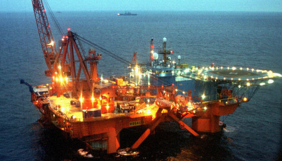 Working the night shift is associated with sleeping disorders and health problems such as fear and depression, but Norwegian oil workers seemingly tolerate shift work well. (Photo: Colourbox)