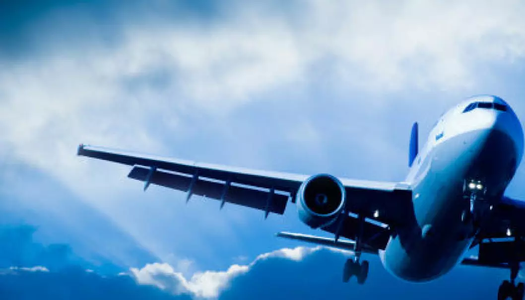 Flying high, even in pressurized cabins, subjects us to reduced oxygen levels. (Photo: iStockphoto)