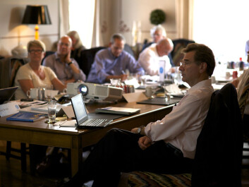 Professor in Medicine David Christiani (foreground) and other experts in nanotechnology and health factors discuss risks at If’s workshop in September. (Photo: Sigmund Clementz, If) Professor in Medicine David Christiani (foreground) and other experts in nanotechnology and health factors discuss risks at If’s workshop in September. (Photo: Sigmund Clementz, If)