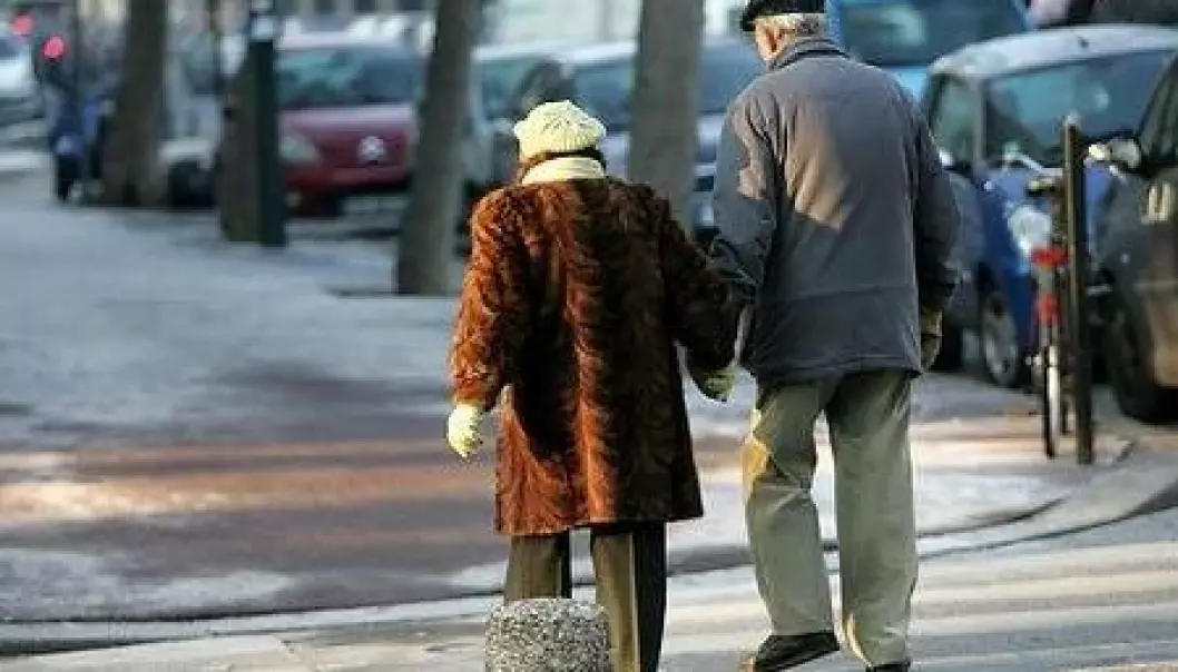 Norwegian winters pose an extra challenge for the elderly who are afraid of slipping and falling. (Photo: Colourbox)