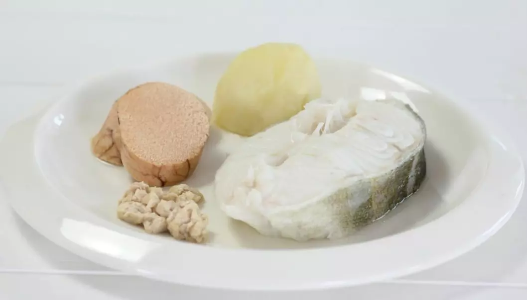 A single serving of the traditional North Norwegian delicacy, skreimølje, provides 12 daily doses of vitamin D. Clockwise from top left, all steamed or boiled –a slice of roe, a potato, a a slice of the spawning cod, and a piece of its liver. (Photo: Norwegian Seafood Council)