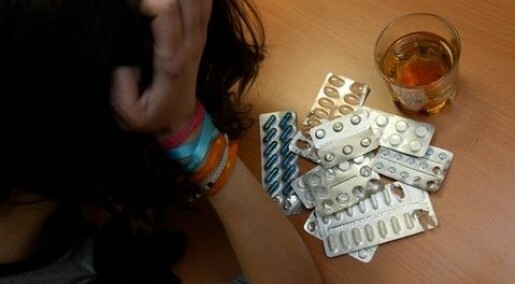 Young mental patients given drugs ― not check-ups