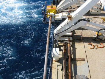 A cylinder for taking core samples of sediments is lifted to the deck of the French Polar Institute’s research vessel Marion Dufresne. These cylinders can be 40 metres in length, giving scientists the ability to analyse the salinity and temperatures of seawater from as long as 128,000 years ago. (Photo: Ulysses S. Ninnemann) A cylinder for taking core samples of sediments is lifted to the deck of the French Polar Institute’s research vessel Marion Dufresne. These cylinders can be 40 metres in length, giving scientists the ability to analyse the salinity and temperatures of seawater from as long as 128,000 years ago. (Photo: Ulysses S. Ninnemann)