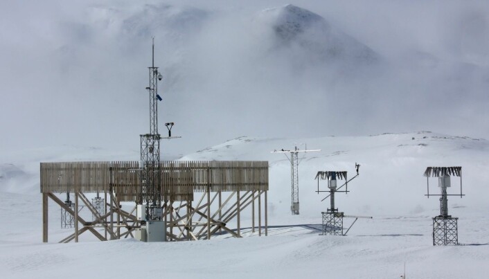 Measuring snowfall in windy mountain areas