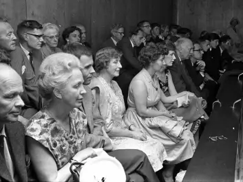 In 1965 the Oslo School Board implemented a nine-year compulsory education scheme. Interest in the capital city’s future school system was enormous, as can be seen here in a packed public gallery of an assembly hall, during a school board meeting in June, two months before the new school year started. (Photo: Aftenposten)