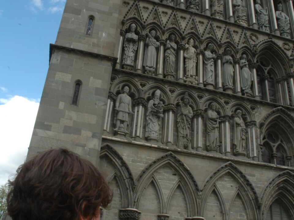Jacqueline Floch in front of Nidaros Cathedral in Norway. (Photo: SINTEF)