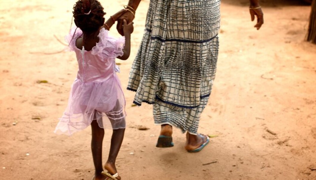 There is scepticism towards international organisations coming from abroad in order to work against female genital mutilation in Somalia. “It is important to find a locally accommodated strategy that people can accept,” says researcher Abdi Ali Gele. (Photo: Finbarr O'Reilly, Reuters Creative) There is scepticism towards international organisations coming from abroad in order to work against female genital mutilation in Somalia. “It is important to find a locally accommodated strategy that people can accept,” says researcher Abdi Ali Gele. (Photo: Finbarr O'Reilly, Reuters Creative)
