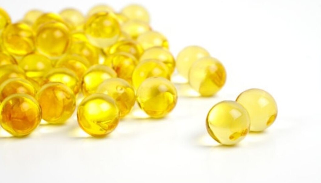 Omega-3 fatty acid capsules. Many general practitioners report having patients who have suffered haemorrhaging or blood clots by combining fish oil products with medications to regulate blood pressure. (Photo: Colourbox) Omega-3 fatty acid capsules. Many general practitioners report having patients who have suffered haemorrhaging or blood clots by combining fish oil products with medications to regulate blood pressure. (Photo: Colourbox)