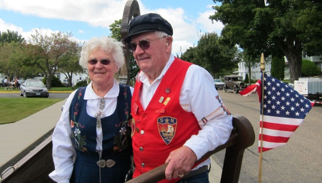 Two Norwegian Americans have dressed up to participate in a rolling Viking ship as part of the Hesper-Mabel Steam Engine Days parade in the town of Mabel, Minnesota. (Photo: Janne Bondi Johannessen) Two Norwegian Americans have dressed up to participate in a rolling Viking ship as part of the Hesper-Mabel Steam Engine Days parade in the town of Mabel, Minnesota. (Photo: Janne Bondi Johannessen)