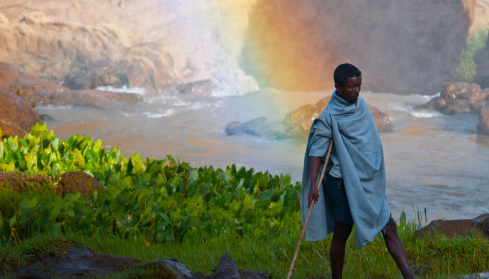 People living next to one of the largest rivers of the world still suffer under water scarcity. (Photo: Colourbox)