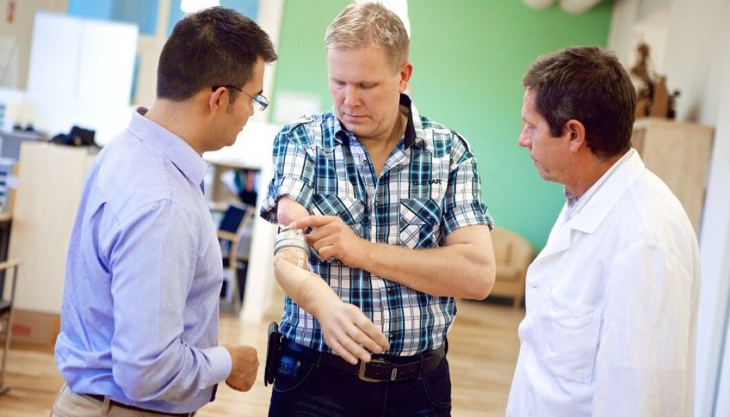 Max Ortiz Catalan (right) and Richard Brånemark with the first patient who received the bone-anchored prosthesis. (Photo: Ortiz-Catalan et al., Sci. Trans. Med., 2014) Max Ortiz Catalan (right) and Richard Brånemark with the first patient who received the bone-anchored prosthesis. (Photo: Ortiz-Catalan et al., Sci. Trans. Med., 2014)