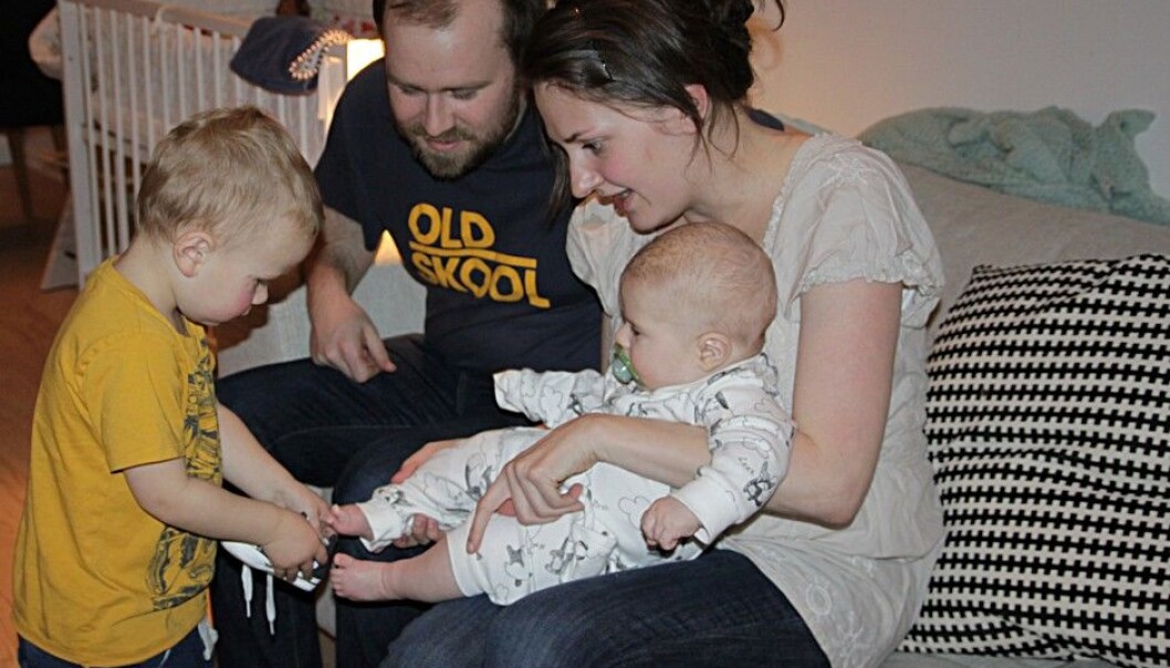 For Ida Stigum and Henrik Fagerholt, children are the most important thing in life. Henrik Fagerholt has a solid income, but the pair does not think that financial factors played a decisive part when they decided to have children. Here they are with their sons, Sebastian (left) and Tobias (right). (Photo: Eva Beate Strømsted) For Ida Stigum and Henrik Fagerholt, children are the most important thing in life. Henrik Fagerholt has a solid income, but the pair does not think that financial factors played a decisive part when they decided to have children. Here they are with their sons, Sebastian (left) and Tobias (right). (Photo: Eva Beate Strømsted)