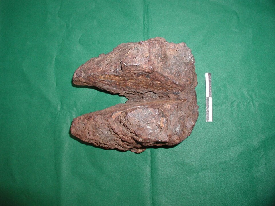 An iron bloom weighing 17 kilograms, typical for iron production in inner Trøndelag around the year 200 CE. (Photo: Arne Espelund)