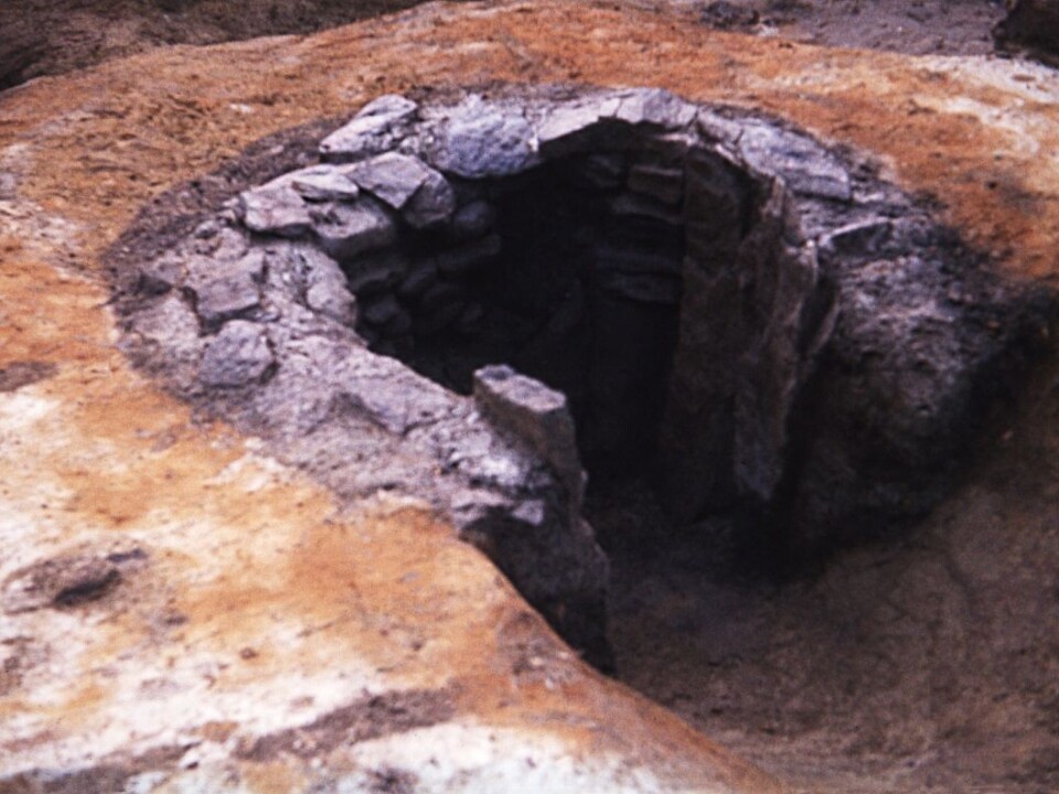 The slag pit of oven C2a at Heglesvollen, Levanger municipality, after emptying. (Photo: Arne Espelund)