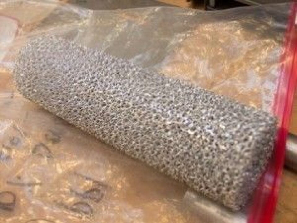 The “steel sponge” in the Lynx separator is made up of a complex network of metal, not unlike a stiff metal scrubber that you might use for cleaning pots and pans. (Photo: NTNU)