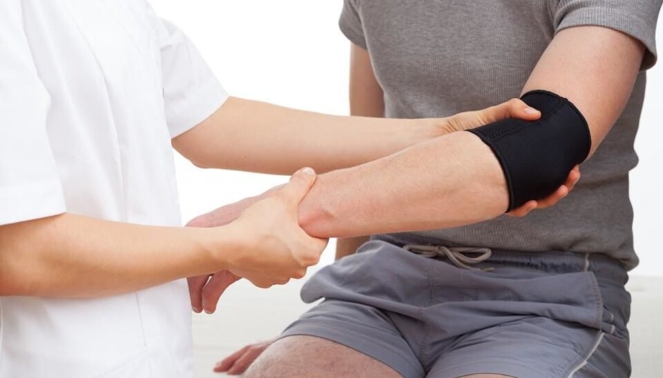 Tennis elbow (“lateral epicondylitis”) results in pain and tenderness in a tendon on the outer side of the elbow. (Illustration photo: Microstock)