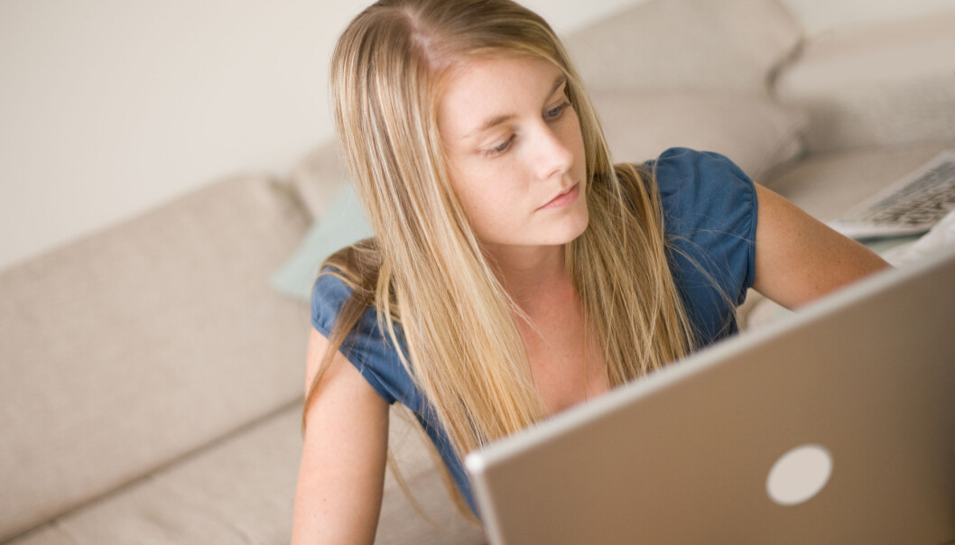 Facebook and social media are the girls' arena. But they use it mostly for other things than getting involved politically, according to a new Norwegian study. (Photo: Microstock.) Facebook and social media are the girls' arena. But they use it mostly for other things than getting involved politically, according to a new Norwegian study. (Photo: Microstock.)