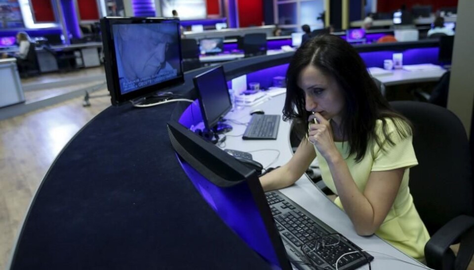 According to Trine Dahl, it is wise to seek out multiple news sources so that the different angles can be seen in comparison with one another. (Photo: David Mdzinarishvili, Reuters)