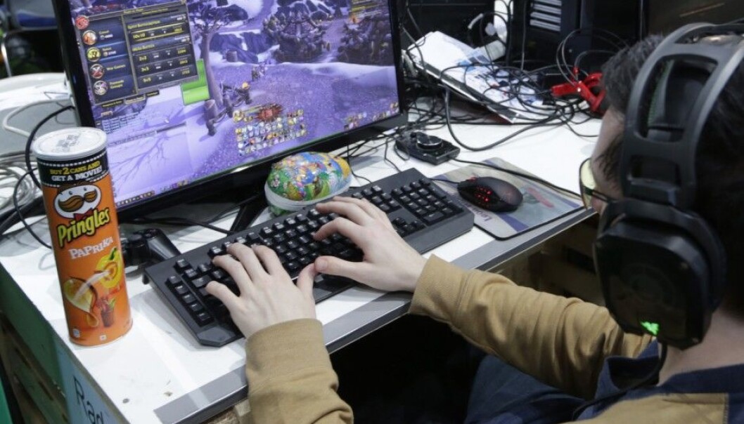 Studies show that Scandinavian youngsters intrigued with computer games are at least picking up one useful skill – they tend to expand their English vocabularies. Shown here: “The Gathering” in Hamar, Norway. (Photo: NTB Scanpix) Studies show that Scandinavian youngsters intrigued with computer games are at least picking up one useful skill – they tend to expand their English vocabularies. Shown here: “The Gathering” in Hamar, Norway. (Photo: NTB Scanpix)