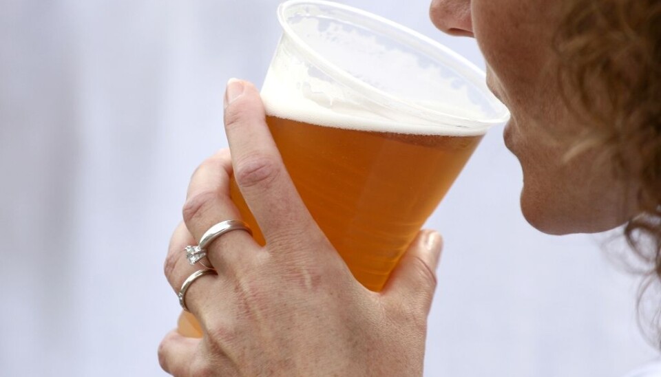 The more often you drink alcohol, the lower the risk of developing a heart attack. The trick is moderation each time. It doesn’t matter if you drink beer, wine or spirits — the alcohol is what’s key. (Photo: Colourbox.)
