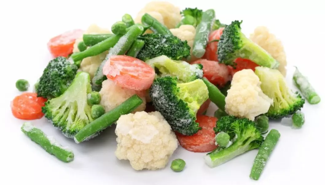 Some people are embarrassed to cook with frozen vegetables. Now, food scientists want you to know that frozen vegetables are a good, healthy option and are also environmentally friendly. (Photo: bonchan/Shutterstock/NTB scanpix)