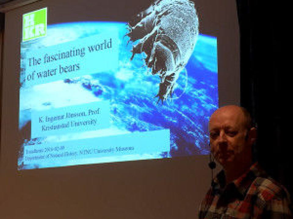 Professor K. Ingemar Jönsson gives a lecture about the fascinating world of the water bear. (Photo: Torbjørn Ekrem, NTNU University Museum)