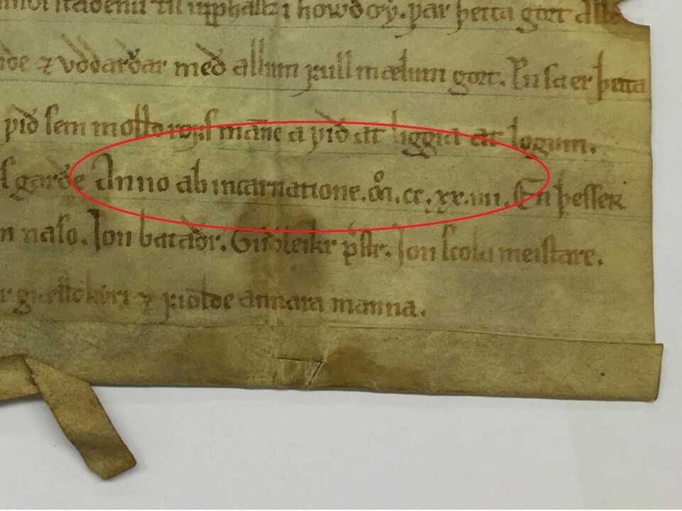 The red circle shows the dating of the letter: anno ab Incarnation March 12, 1225. (Photo: Jo Rune Ugulen / National Archives / edited by forskning.no)