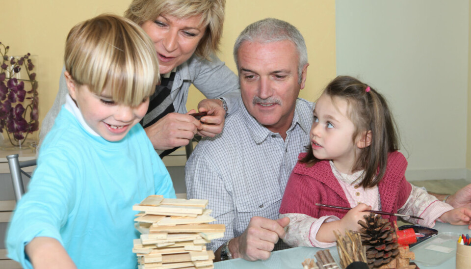 Although multigenerational households are not common in Norway, grandparents are usually close by. (Illustrative photo: Colourbox)