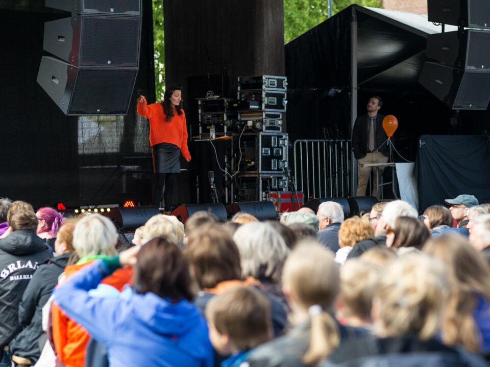 Nobel Prize Laureate May-Britt Moser entertains – and hopefully inspires – the Trondheim public. (Photo: Julie Gloppe Solem, NTNU)