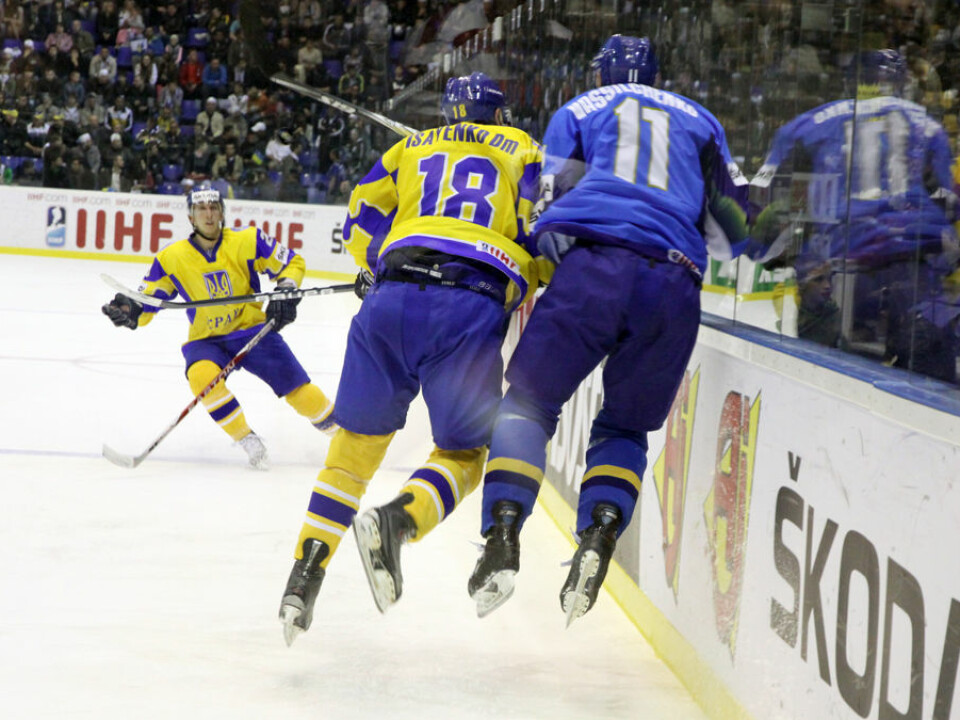 Ice hockey players get hurt in high-speed collisions. (Photo: Colourbox)