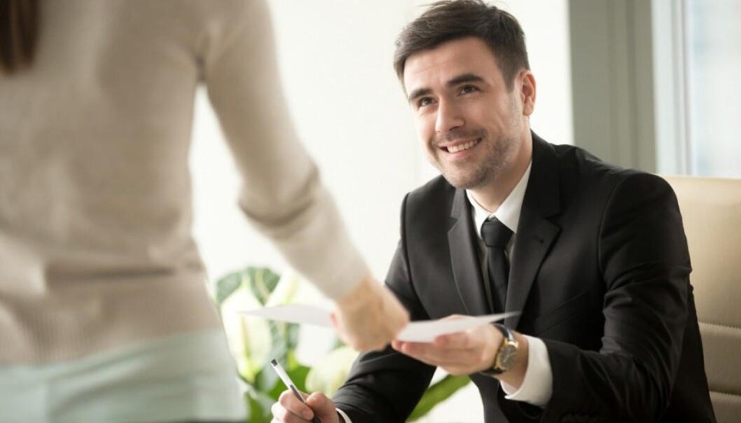A number of studies show that leaders often have narcissistic tendencies and can be arrogant. Power should come with a warning label that alerts people about these side effects, says biologist and author Dag O. Hessen. (Illustrative photo: Shutterstock) A number of studies show that leaders often have narcissistic tendencies and can be arrogant. Power should come with a warning label that alerts people about these side effects, says biologist and author Dag O. Hessen. (Illustrative photo: Shutterstock)