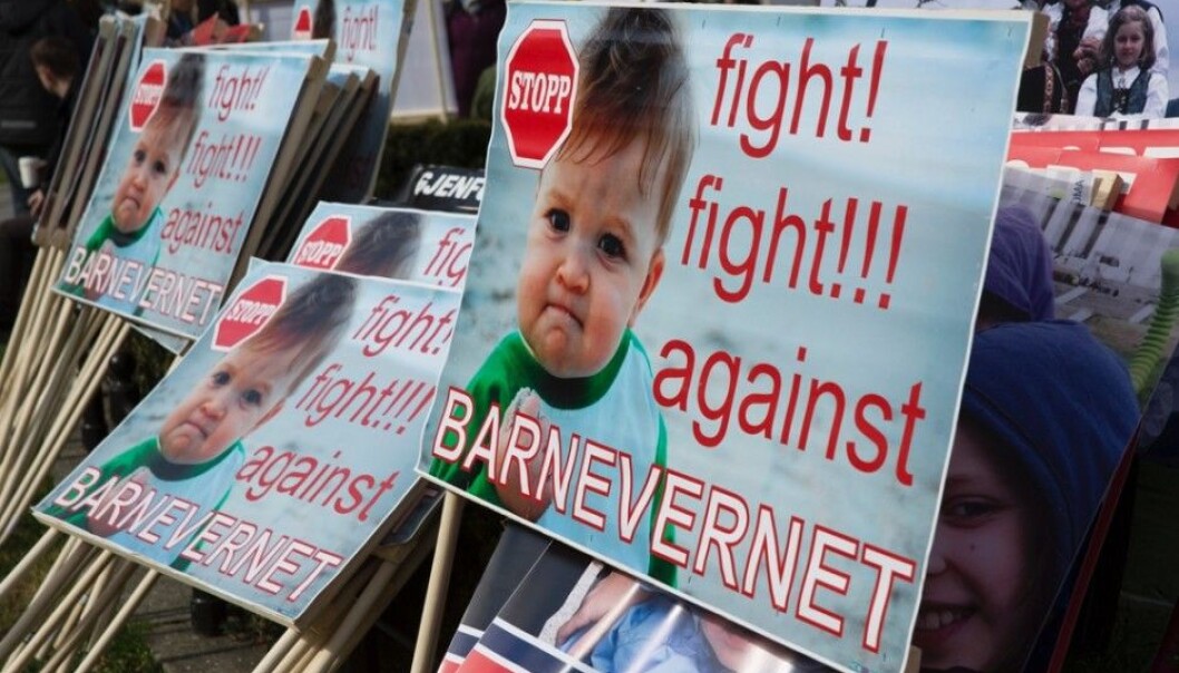 Protesters demonstrated against the Norwegian Child Welfare Service (Barnevernet) outside the Norwegian Parliament in 2016. Now researchers are studyingf how the child welfare service justified its decision to remove a family's newborn child. (Photo: Ole Berg-Rusten / NTB Scanpix) Protesters demonstrated against the Norwegian Child Welfare Service (Barnevernet) outside the Norwegian Parliament in 2016. Now researchers are studyingf how the child welfare service justified its decision to remove a family's newborn child. (Photo: Ole Berg-Rusten / NTB Scanpix)