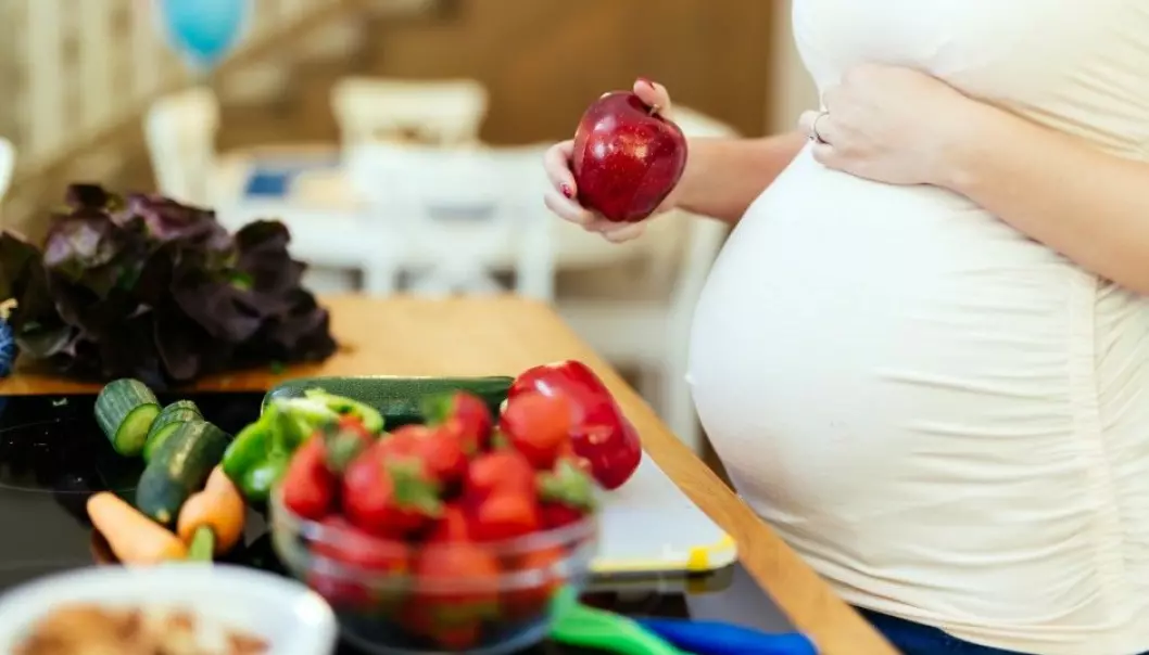 It’s not clear that foods that are healthy for healthy pregnant women are best for pregnant women with inflammatory bowel disease. (Photo: nd3000 / Shutterstock / NTB scanpix)