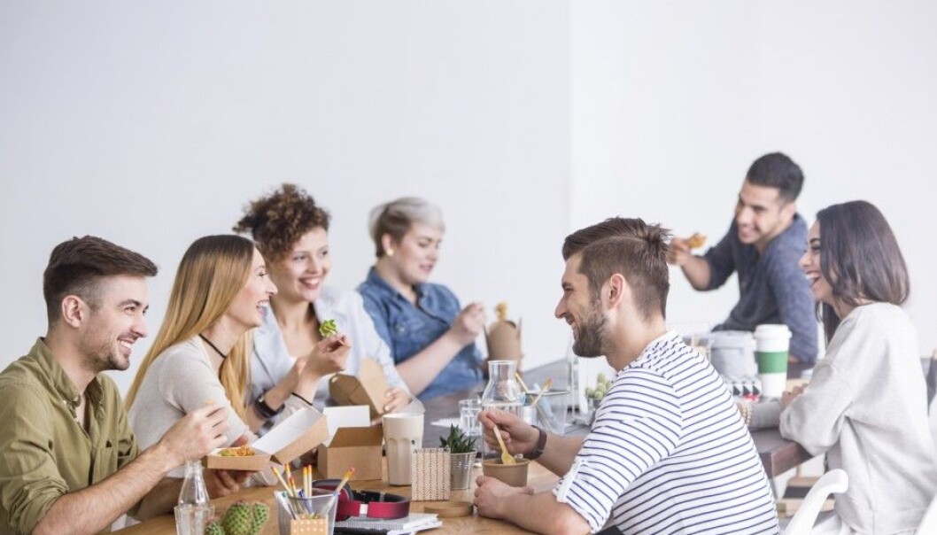 It is important for us to be able to talk openly at work about our private lives. (Photo: Photographee.eu / Shutterstock / NTB scanpix) It is important for us to be able to talk openly at work about our private lives. (Photo: Photographee.eu / Shutterstock / NTB scanpix)
