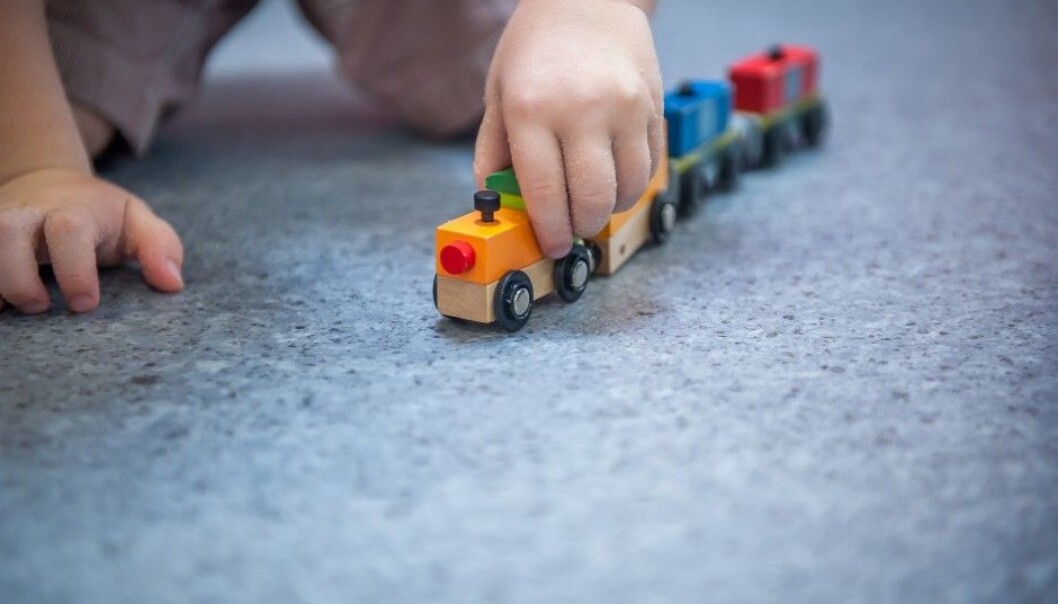 Only 11 per cent of children who had the lowest score in a language study played with other children, while 88 per cent of toddlers with the best language scores did, according to a doctoral thesis on Norwegian toddlers. (Photo: Sharomka / Shutterstock / NTB scanpix) Only 11 per cent of children who had the lowest score in a language study played with other children, while 88 per cent of toddlers with the best language scores did, according to a doctoral thesis on Norwegian toddlers. (Photo: Sharomka / Shutterstock / NTB scanpix)