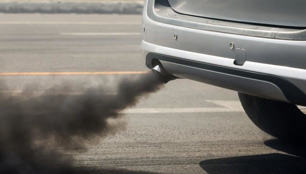 What are the links between exhaust fumes and heart disease?
