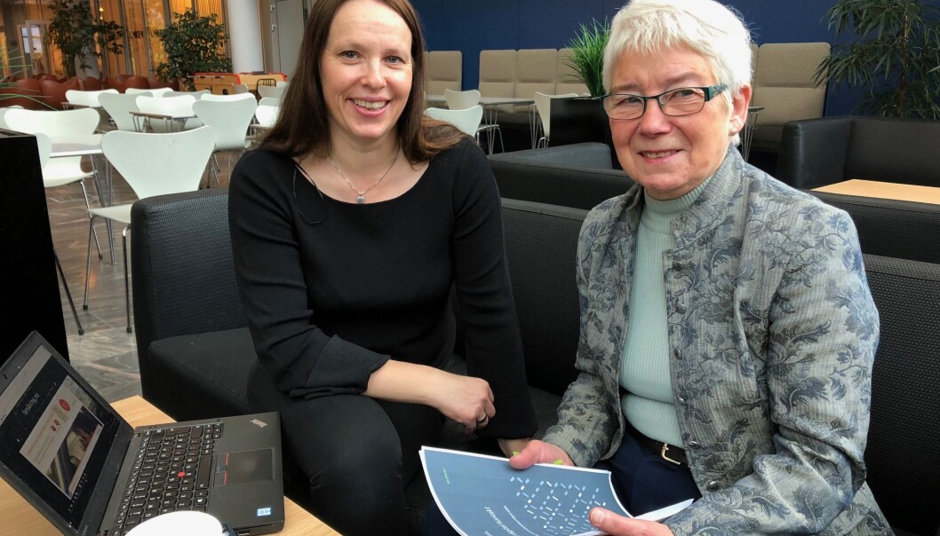 Researcher, Inger Marie Holm, and pensioner, Bitten Barman-Jenssen, agree that seniors could substantially benefit from learning technology, but to do so, they need help. (Image: Mali A. Arnstad) Researcher, Inger Marie Holm, and pensioner, Bitten Barman-Jenssen, agree that seniors could substantially benefit from learning technology, but to do so, they need help. (Image: Mali A. Arnstad)