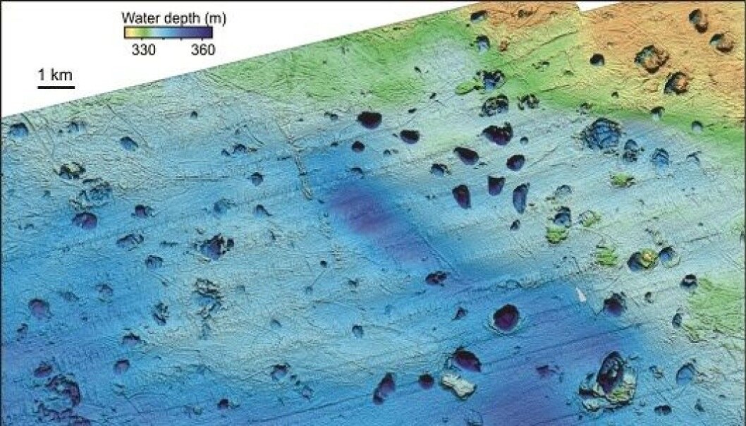 Researchers have found more than 100 craters in the seafloor near Bjørnøya, the southernmost island in the island archipelago of Svalbard. Some of these craters have a diameter of 1000 metres. The craters formed when pockets of gas hydrates exploded out of the seafloor (Illustration: Andreassen et al. 2017). Researchers have found more than 100 craters in the seafloor near Bjørnøya, the southernmost island in the island archipelago of Svalbard. Some of these craters have a diameter of 1000 metres. The craters formed when pockets of gas hydrates exploded out of the seafloor (Illustration: Andreassen et al. 2017).